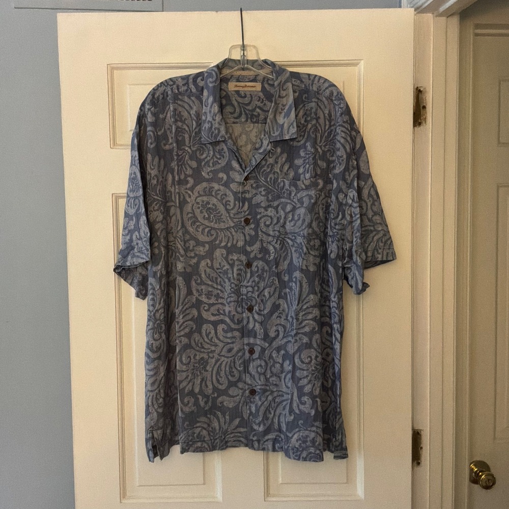 Tommy Bahama Blue Paisley Silk Camp Shirt XXL 2XL Blue Resort Vacation Travel